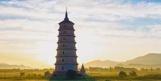 索博日嘎镇|索博日嘎｜天蓝水清景美，绘出一幅迷人的自然画卷