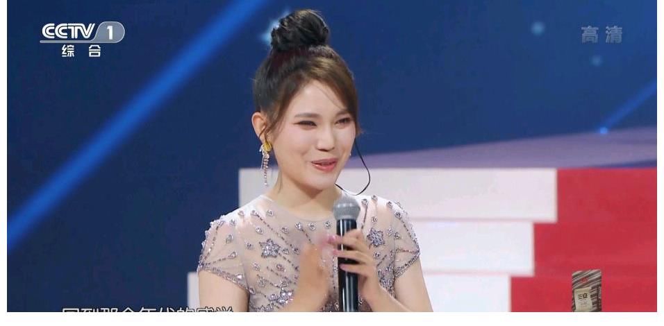 《星光大道》年度总决赛第二场，挑战者几乎全军覆没，比了个寂寞