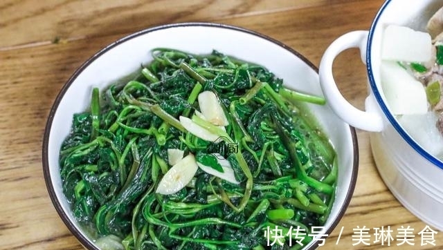 花40块钱做了4个家常菜，全家吃到打嗝，真划算！