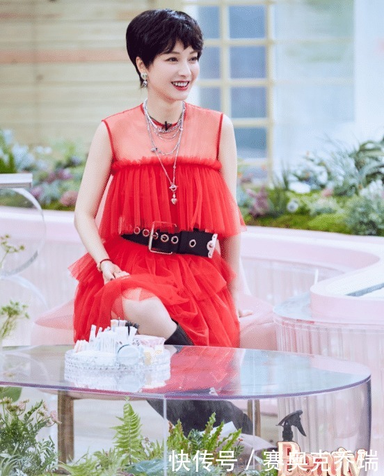 吴昕告别《Beauty小姐》,来看昕昕子节目中的绝美造型吧