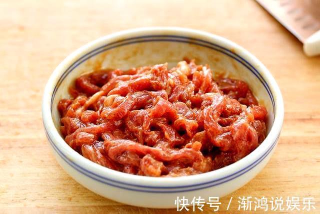 解馋|极简版炒面，杂蔬肉丝乌冬面，开胃解馋不油腻