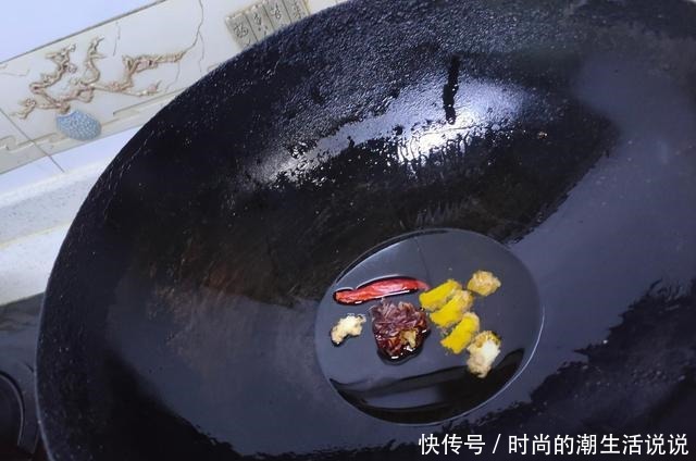 炒花蛤,千万别直接下锅,少了这1步,难怪花蛤不开口腥味重!