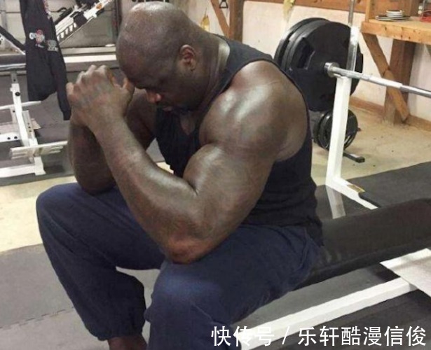 绰号|别看奥尼尔叫“奥胖”他的肌肉也完美!6块腹肌 还有麒麟臂