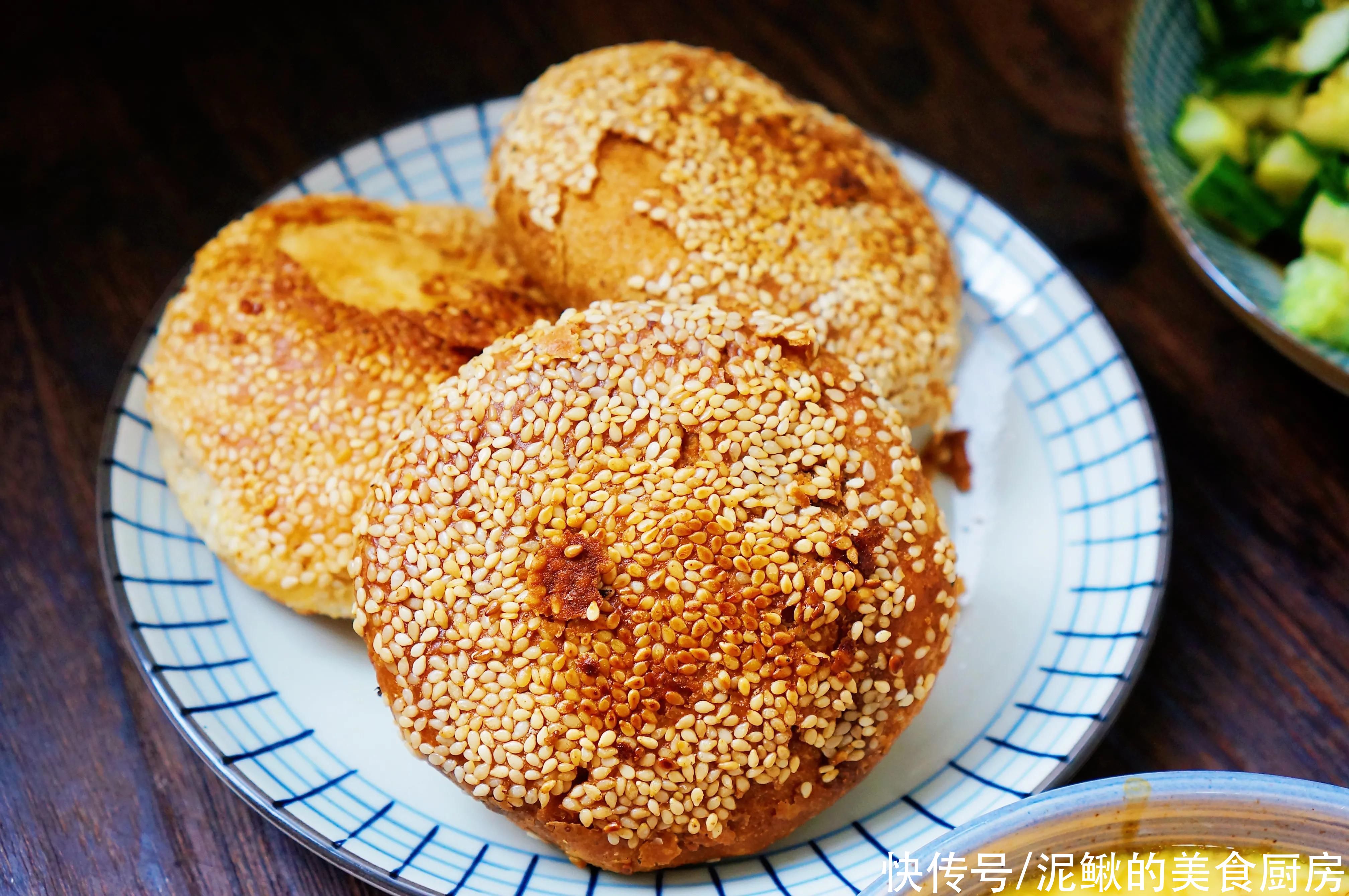 电饭煲|一家四口的早餐，在朋友圈火了，营养好吃，网友：比早餐店还丰富