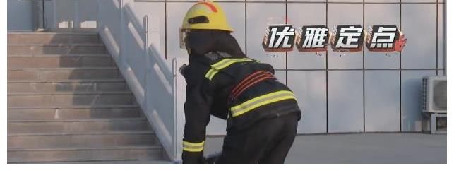 《滾燙人生》高壓水槍訓練，陳小春絲滑轉身，李響失控太好笑