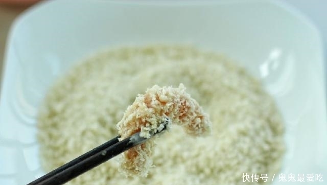 香酥美味炸鸡柳,在家只需轻松几步便能搞定,孩子直呼妈妈是厨神