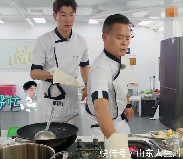 林大廚為打碎三個砂鍋焦頭爛額，誰注意趙麗穎在干啥怕是忘了有鏡頭