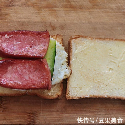 面包片|这道三明治 简单早餐，分分钟光盘