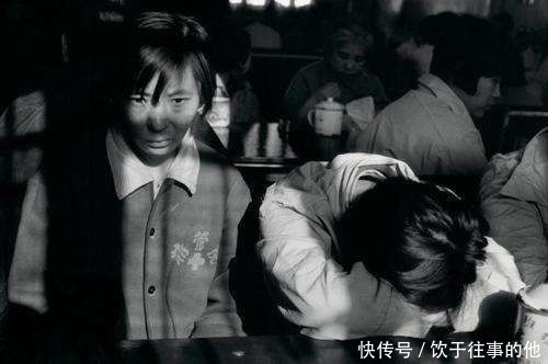 卧底|她装疯卧底精神病院,揭开医院折磨病人真相,10天后差点变精神病