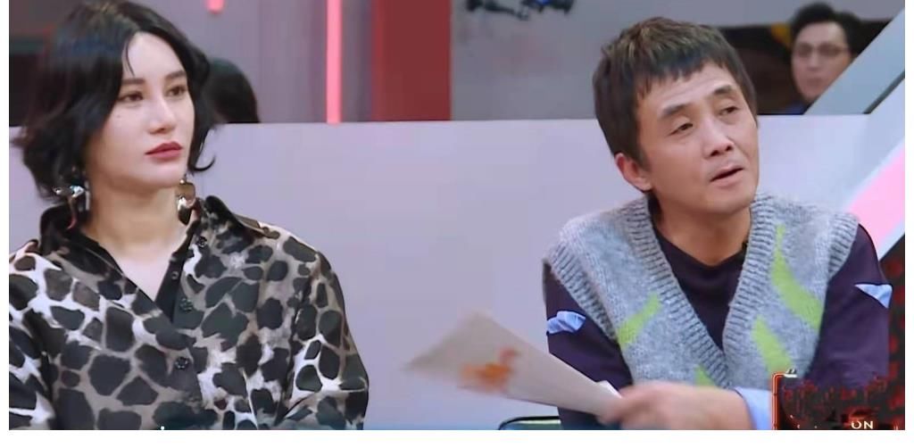 《闪光的乐队》不愧是社交综艺，一老一少变开朗，华少都招架不住