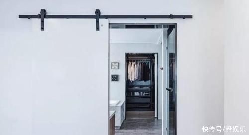 卫生间|买“对称式”户型，坚持沙发不靠墙，全屋多间房，这么装实用!