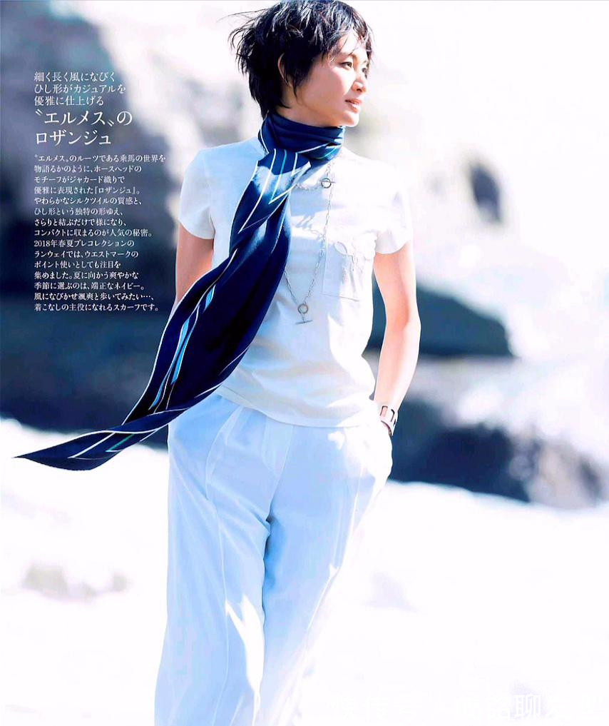 t恤|40岁女人的时尚减龄穿搭术,丢掉老气不要装嫩,要成熟更要女人味