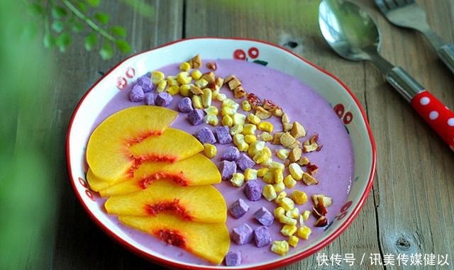 用紫薯和坚果,做一道营养早餐,开胃清爽去油腻!比饺子营养