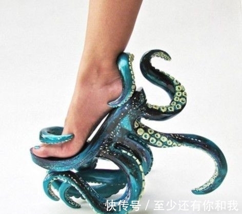 奇葩|穿这样的高跟鞋走在街上确定不会被认成奇葩,外国女星竟然天天穿