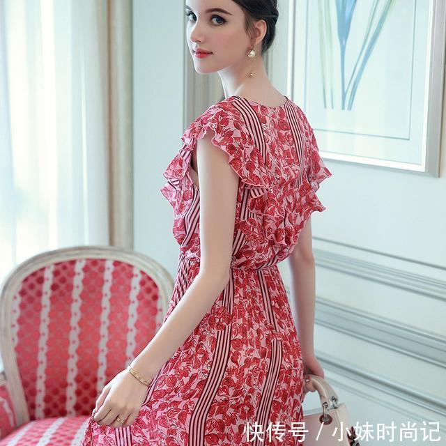 印花连衣裙|夏季必备的裙装,hold住各种场合