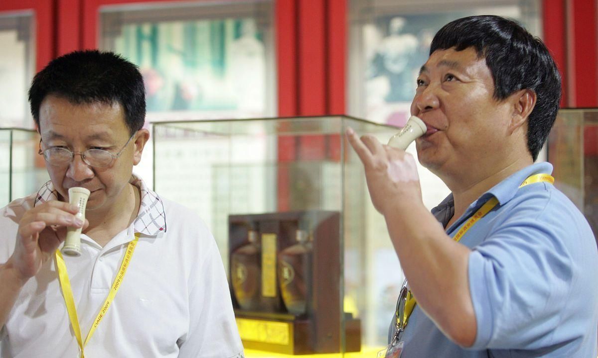 张老|60岁老人直言不怕高血脂,秘诀在于饭后多吃1物,血脂可降下来