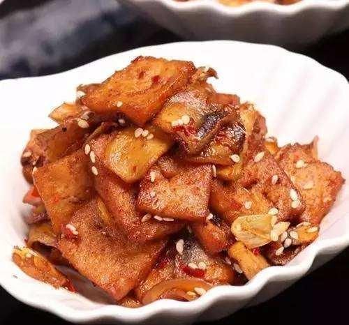 精选美食:蛤蜊蒸蛋,蘑菇油豆腐,荷兰豆炒猪耳朵,干煸杏鲍菇的做法