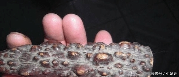 "啥叫文玩硬汉?不管多虐手,说盘就盘"