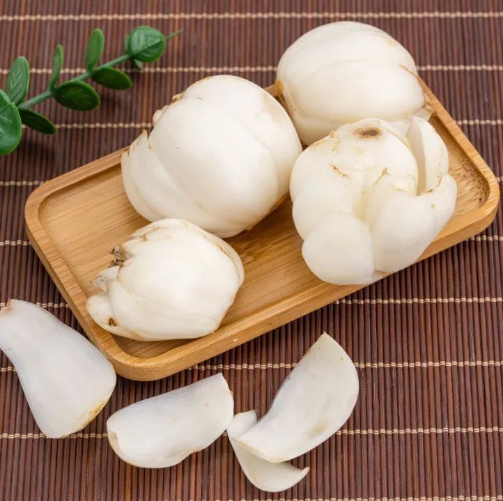 深秋1碗汤，滋补又营养，今晚就给孩子做！