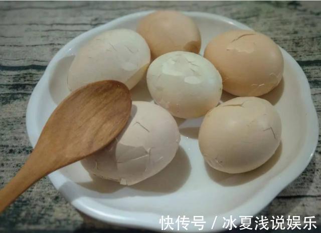 放入冰箱|隔夜肉、隔夜菜、隔夜水和隔夜鸡蛋，哪个不能吃？你吃错了吗？