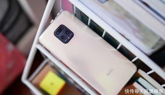 天玑820|5G千元机最强性能,手机销量排行第7,这样操作价格还能再低