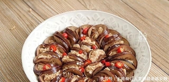 夏天吃这菜正当时，蒸一蒸就好，清热消暑又营养，家家吃得起