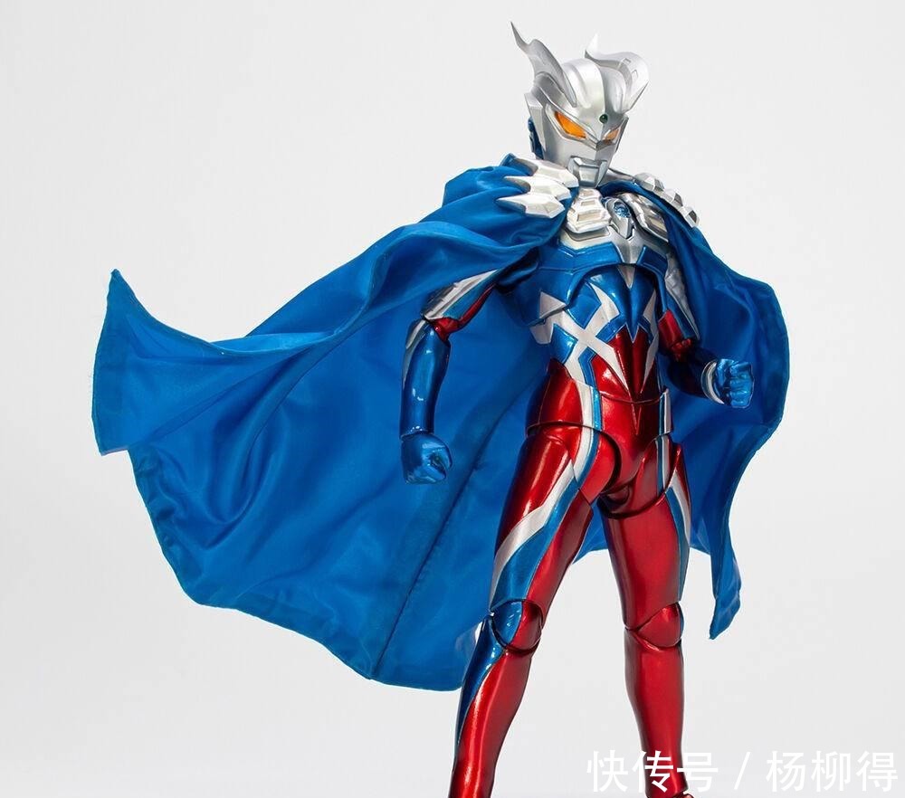 披风|披风赛罗奥特曼手办周边官博详解 想比我帅气还早两年万年呢