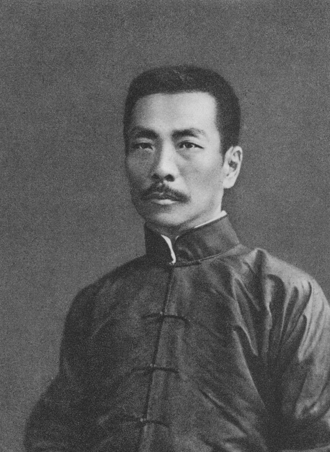 老姑娘订婚5年,未婚夫迟迟不肯娶,婆婆用一招,他火速归来成亲