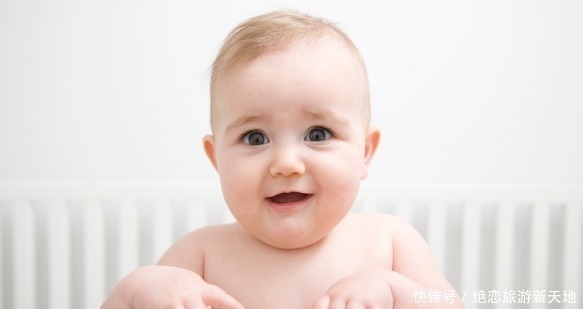 婴儿|一周岁左右的婴儿发育状况，要注意预防他独立行走的危险！