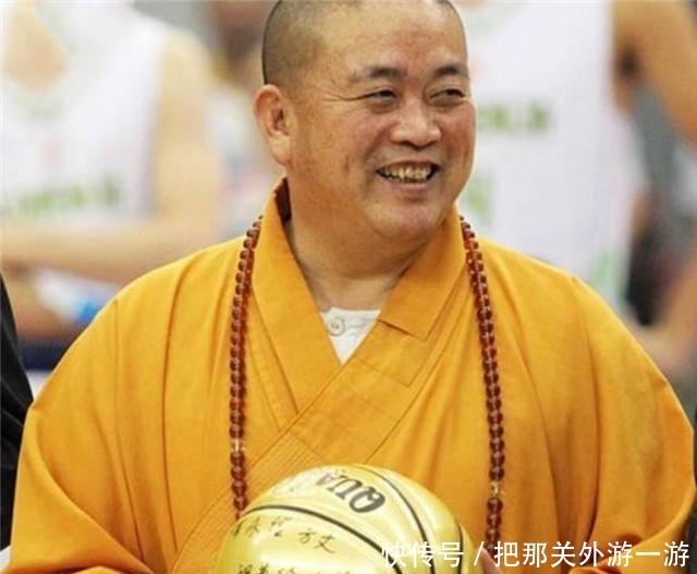 释永信,一个离经叛道的和尚,饱受外界质疑,却有一本事无人能及