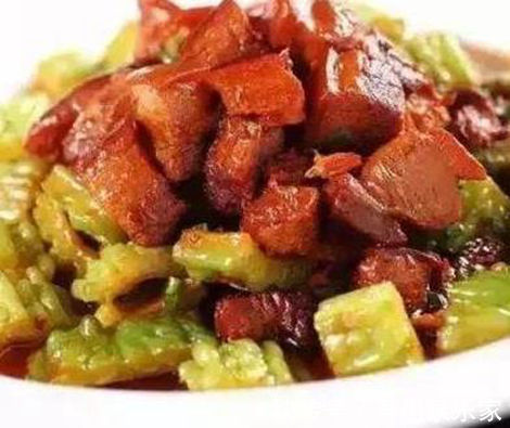 芋头|美食推荐冰糖炖猪蹄,麻辣牛杂香锅,芋头蒸排骨,苦瓜红烧肉