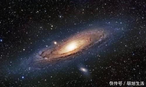 仙女座 真正的“宇宙霸主”出现，银河系不算什么，它的直径100亿光年