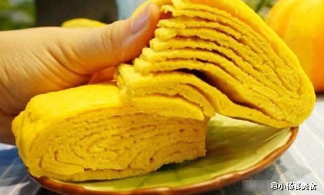 直接上锅蒸的姜黄千层饼，一层一层撕着吃更过瘾！