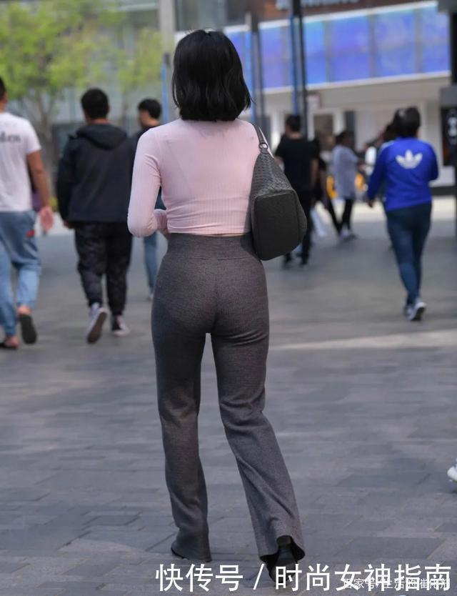 知性|时尚穿搭：看似普通无奇的穿搭，却能展现出成熟女性的知性和丰腴