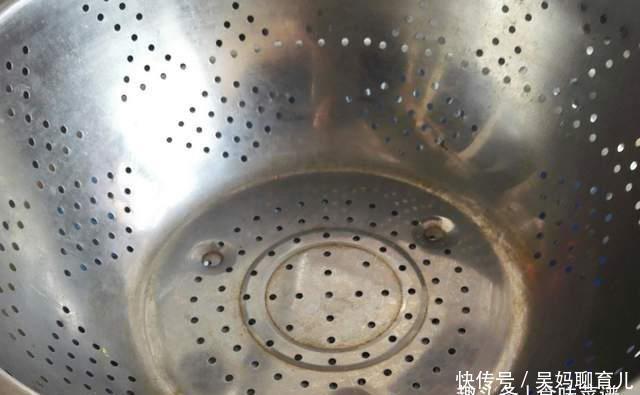 在家|教你在家发豆芽,不用土壤不用肥料,3天就能吃,脆嫩营养又卫生