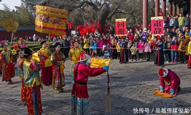 皇帝|“奉天承运皇帝诏曰”这八个字怎么断句,90%的人都读错了?