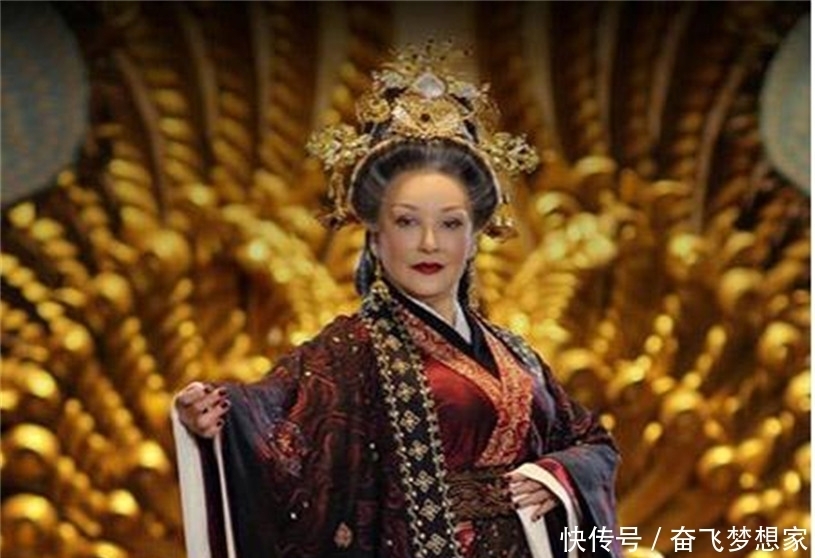 厌倦|她是第一个被废的皇后，只因20年朝夕相处，让皇帝感到厌倦