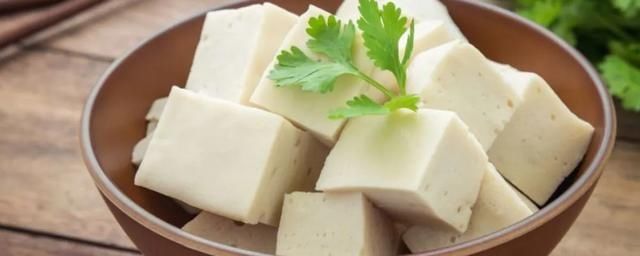 买豆腐时，聪明人看到这2种扭头就走，豆腐摊老板：从不让家人吃