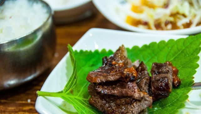 在韩国吃过的最过瘾一次“烤牛肉”,份量大,想起来就流口水