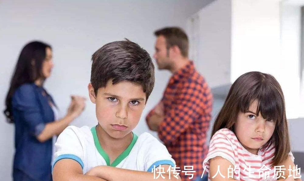 孩子|父母真正做到“养儿两不管,养女三不做”,孩子将来才会少吃苦头