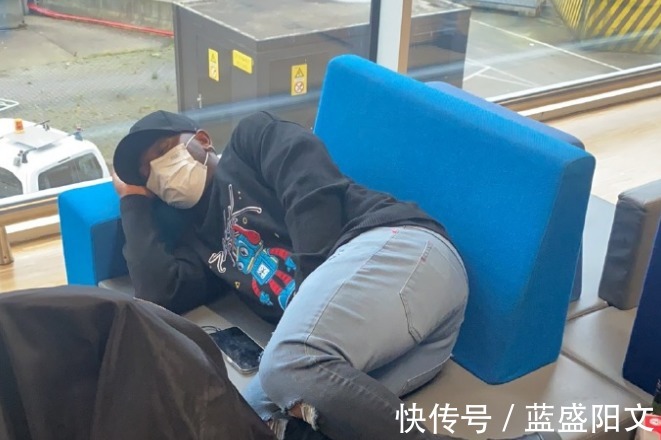 世预赛|洛国富滞留机场真相揭晓,足协一直在努力,记者谈不上不尊重!