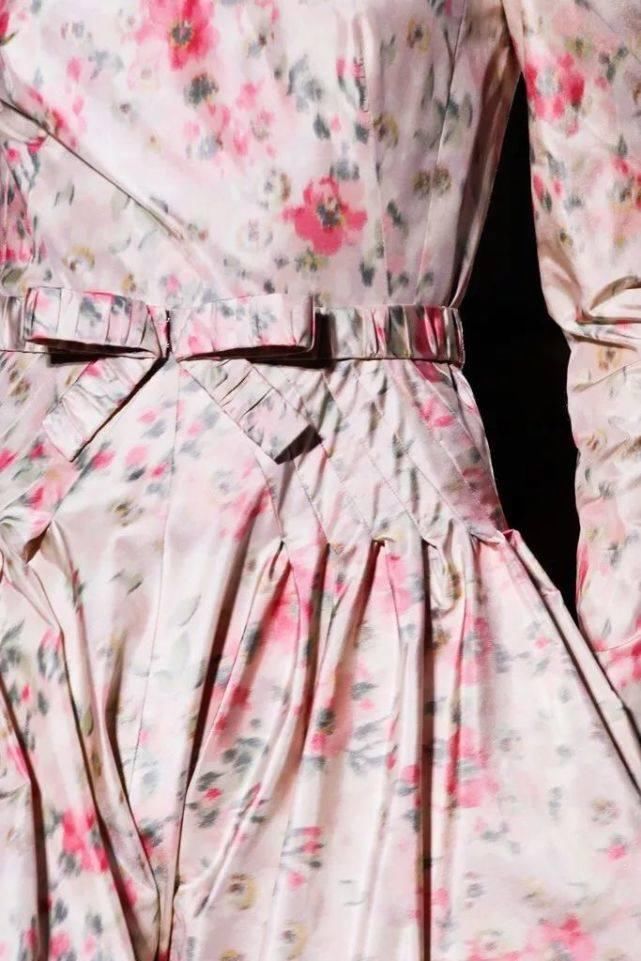 时装|干货丨时装大牌设计师都在用的手艺学会手工绣缀,给你的创意立裁加加餐