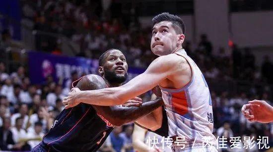 前锋|重磅!终于续约!CBA又一顶薪大佬!他是勇士签下的中国前锋