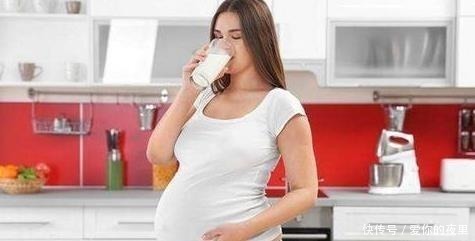 宝宝|宝宝出生“豆豆眼”急坏妈妈,送医检查后医生却笑了:是你想多了