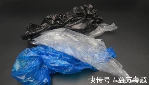 家里塑料袋堆积如山,1分钟学会如何收纳,整整齐齐又能重复使用