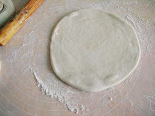 烙饼为什么发干发硬大多人以为用开水烫面,抹很多油,其实错了