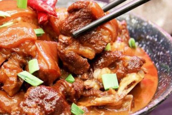 买羊肉，选山羊还是绵羊肉？养殖户告诉你：买错就是白花钱