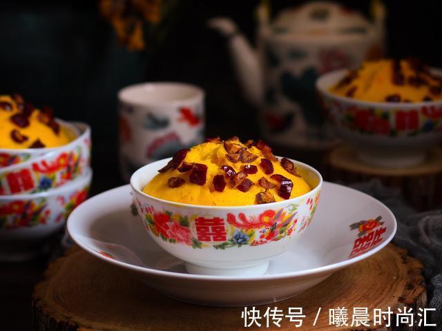 切南瓜|南瓜发糕不揉面，拌一拌，蒸一蒸，松软香甜，比馒头米饭好吃太多