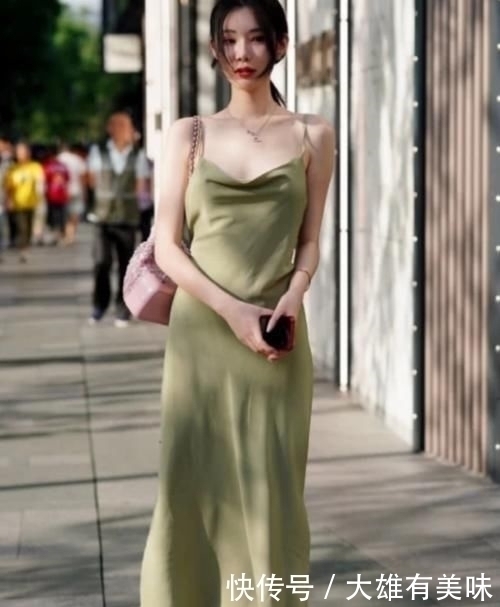 辣妈 30岁辣妈连衣裙搭配,不仅时尚,还成为街上动人的风景线