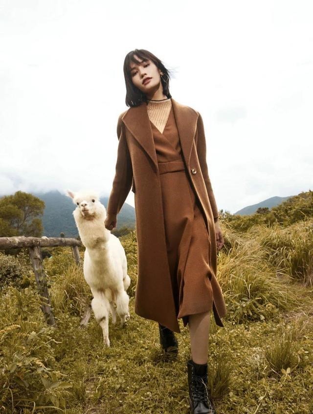 羊驼绒 这件羊驼绒大衣,比拥抱更暖!